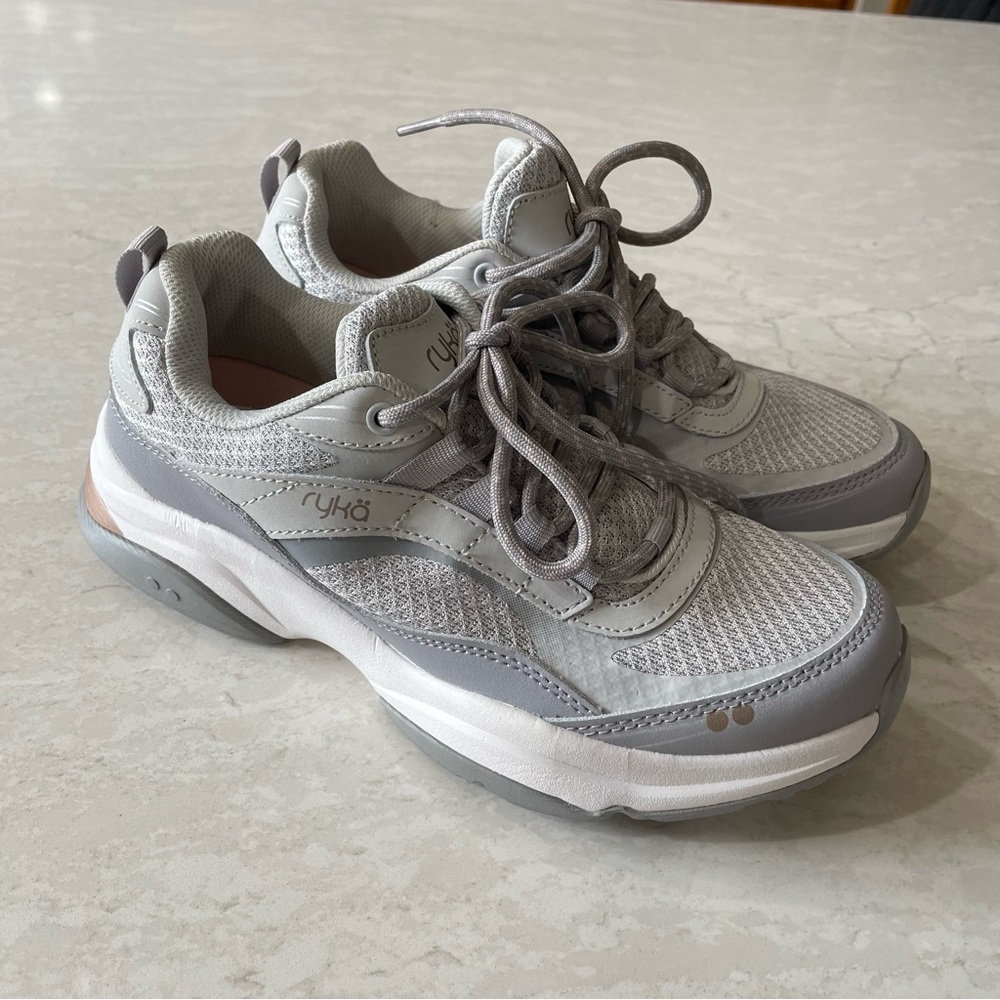 Women’s Ryka Gray Walking Sneakers Size 8